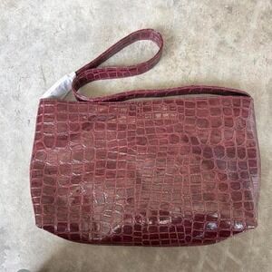 burgundy croc print handbag with adjustable strap